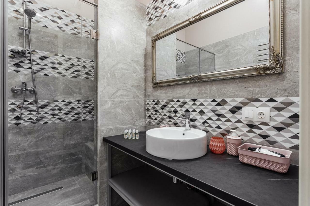Central Barkar Apartments 敖德萨 外观 照片