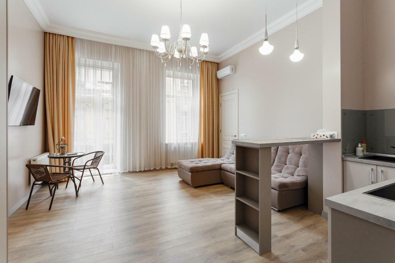 Central Barkar Apartments 敖德萨 外观 照片