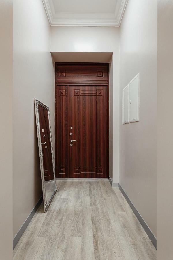 Central Barkar Apartments 敖德萨 外观 照片