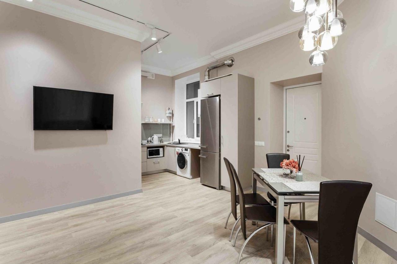 Central Barkar Apartments 敖德萨 外观 照片